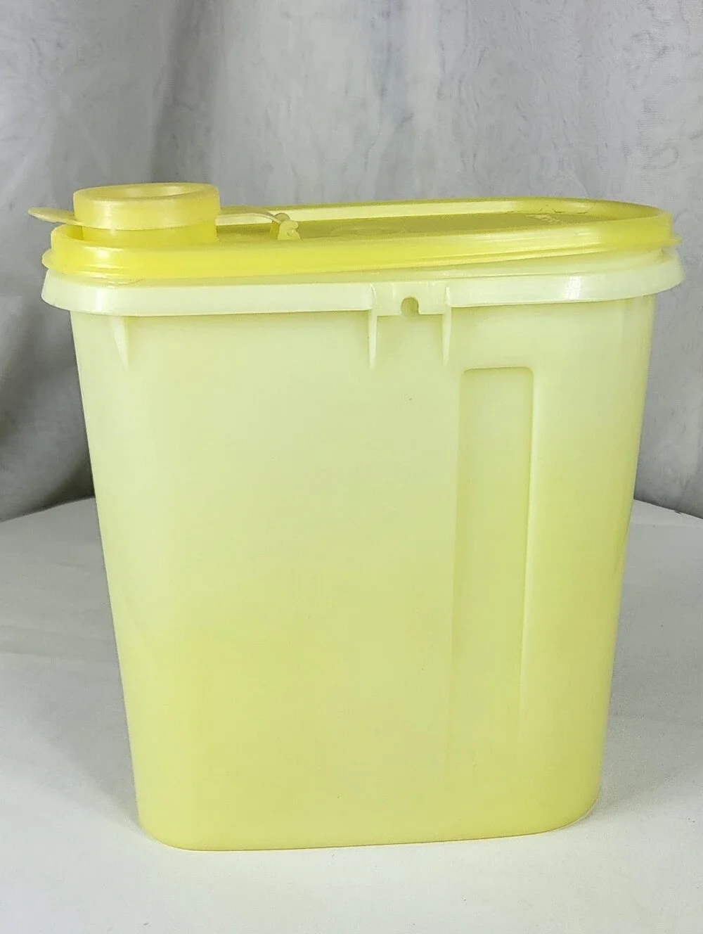 Tupperware bright yellow